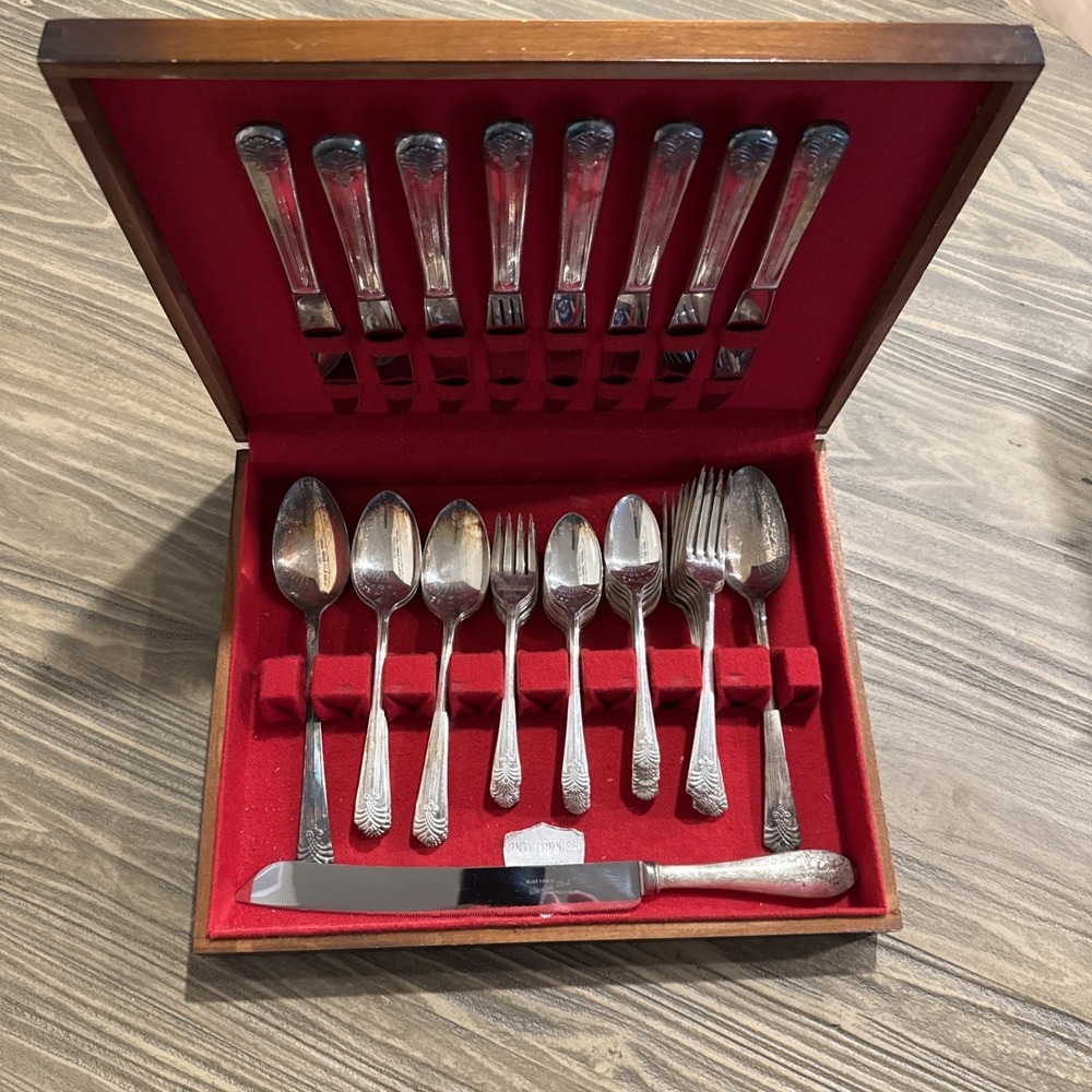 51pc Vogue Silverplate Flatware Set by International Silver 1938 w/ Wood Chest